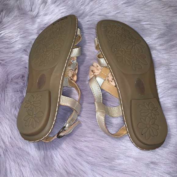 boc black flower sandals